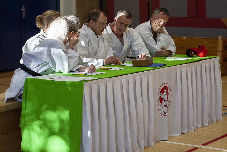 dokan karate examenscomissie